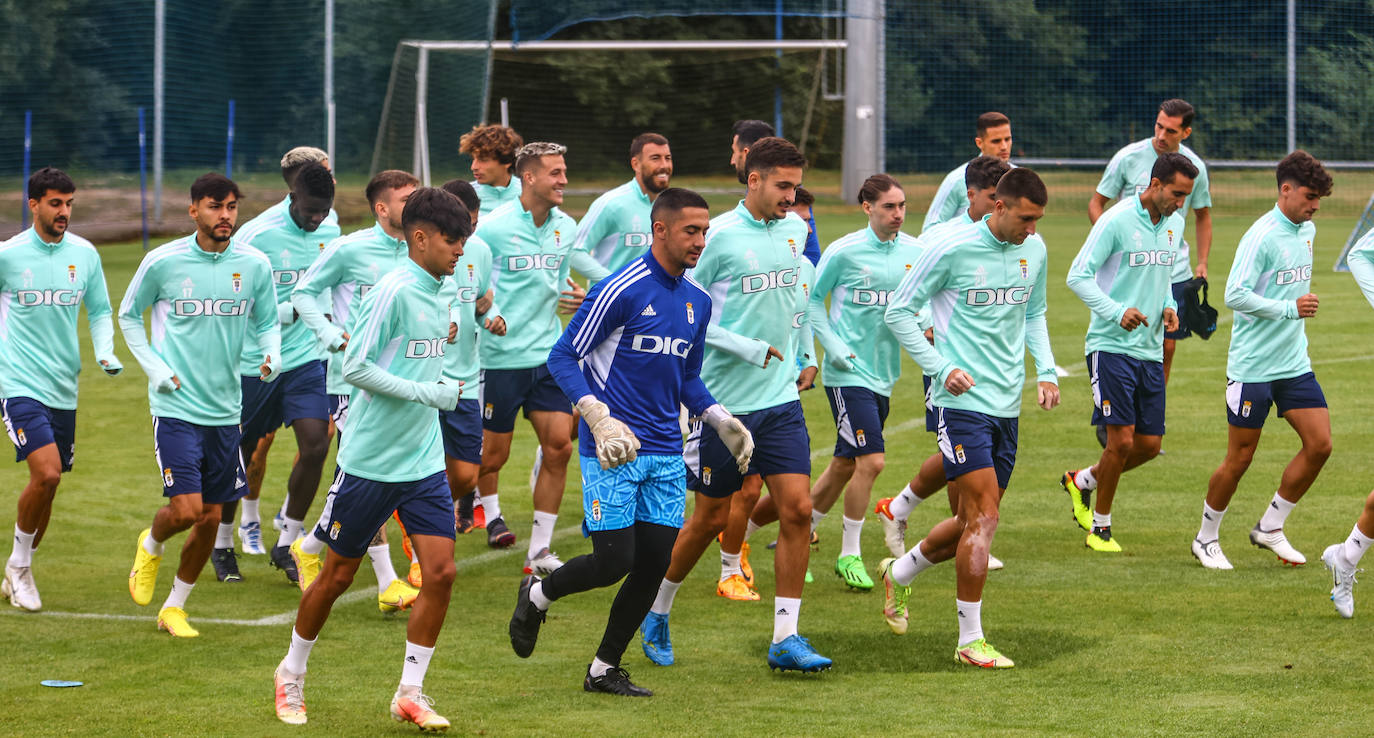 Fotos: Entrenamiento del Oviedo (18-08-22)