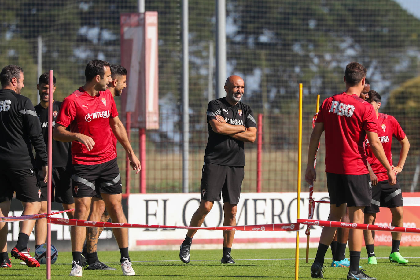 Abelardo, en el entrenamiento del Sporting de este viernes. 