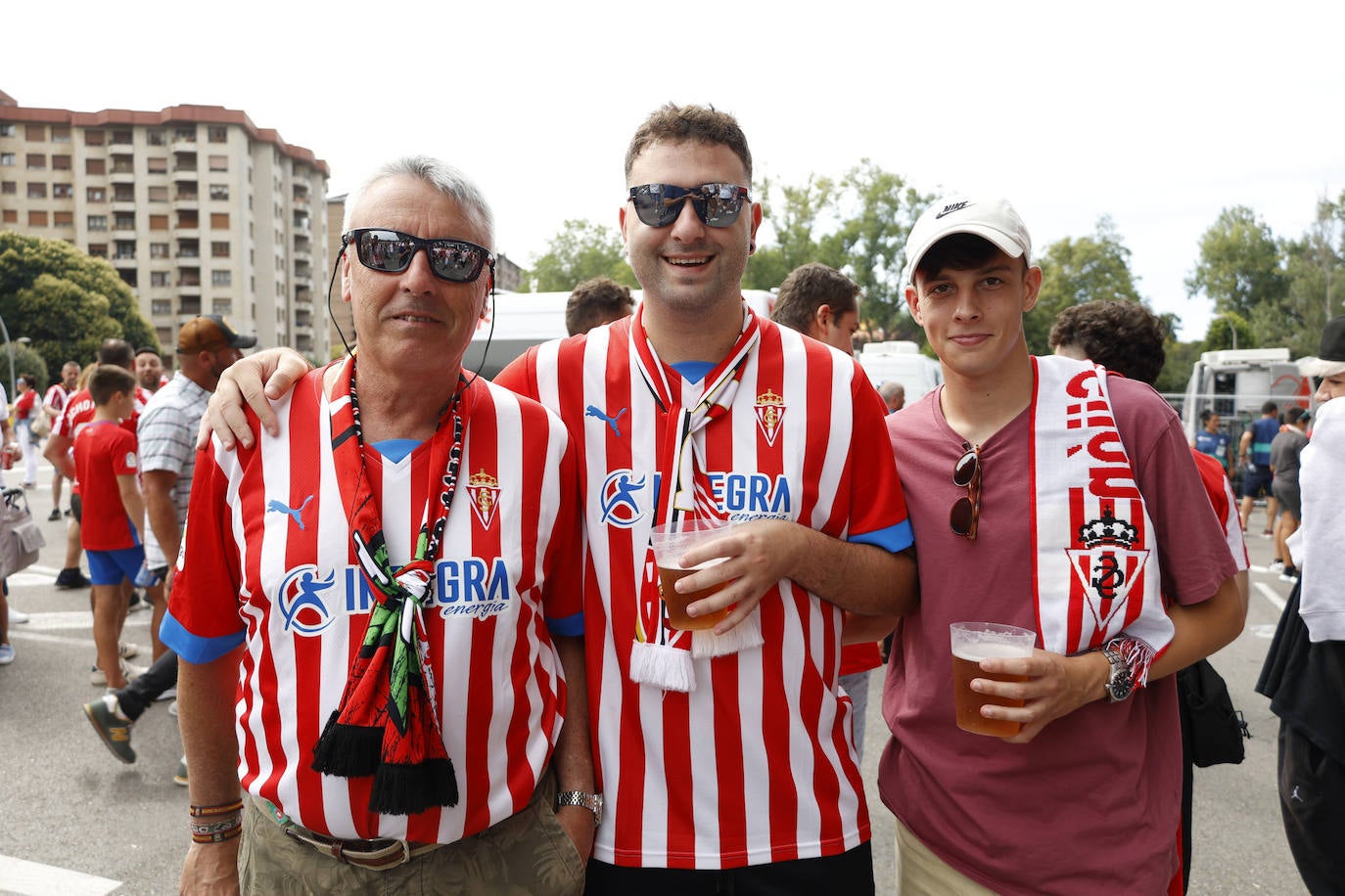 Fotos: ¿Estuviste en el Sporting - Andorra? ¡Búscate!