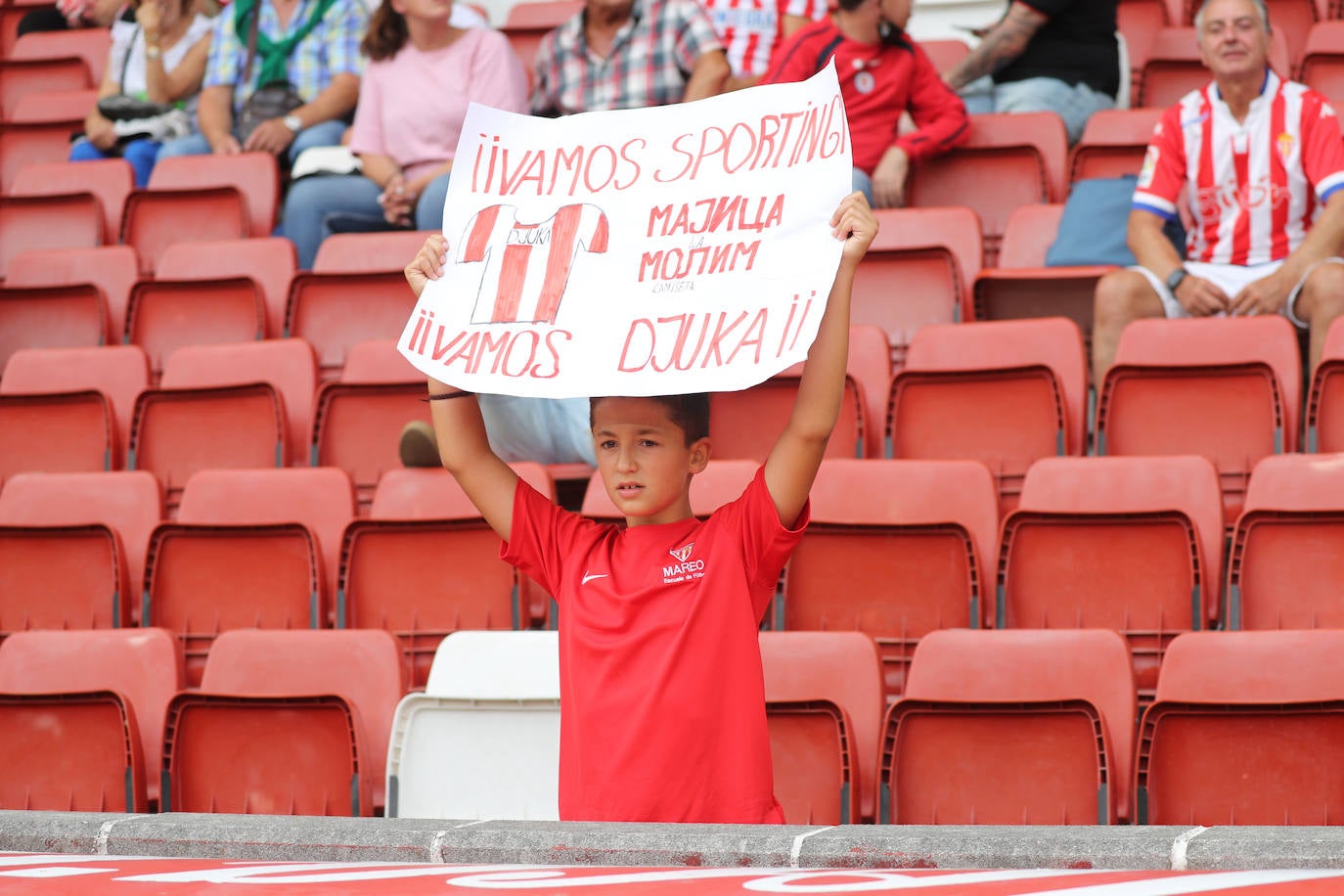 Fotos: ¿Estuviste en el Sporting - Andorra? ¡Búscate!