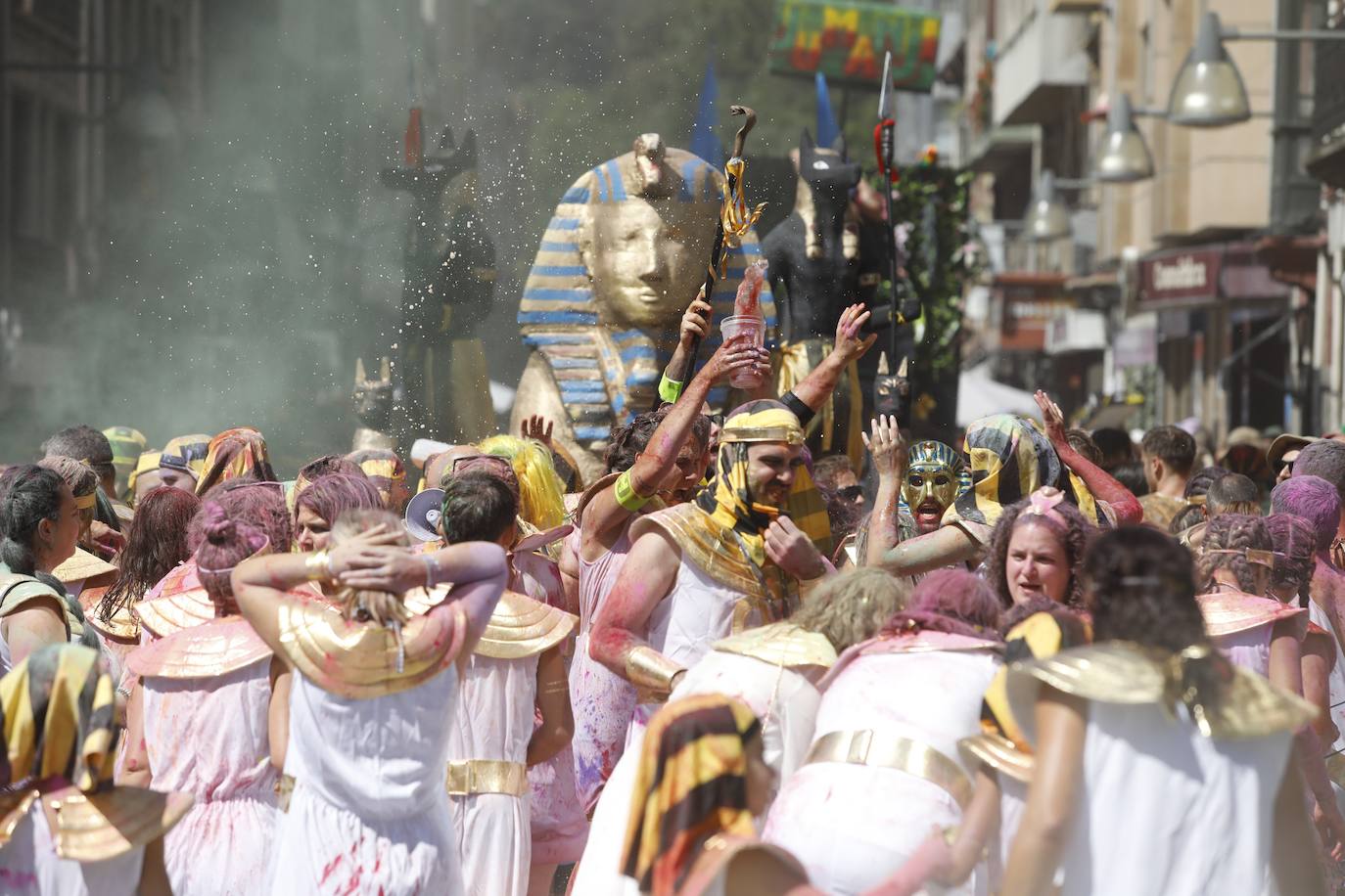 Fotos: Monumental fiesta al agua en el Descenso Folclórico del Nalón