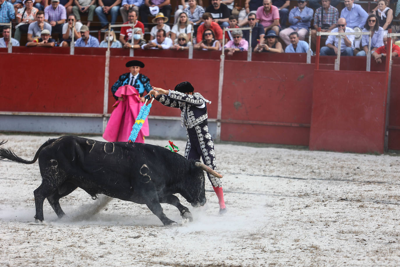 Fotos: Tensión y toros en Benia de Onís