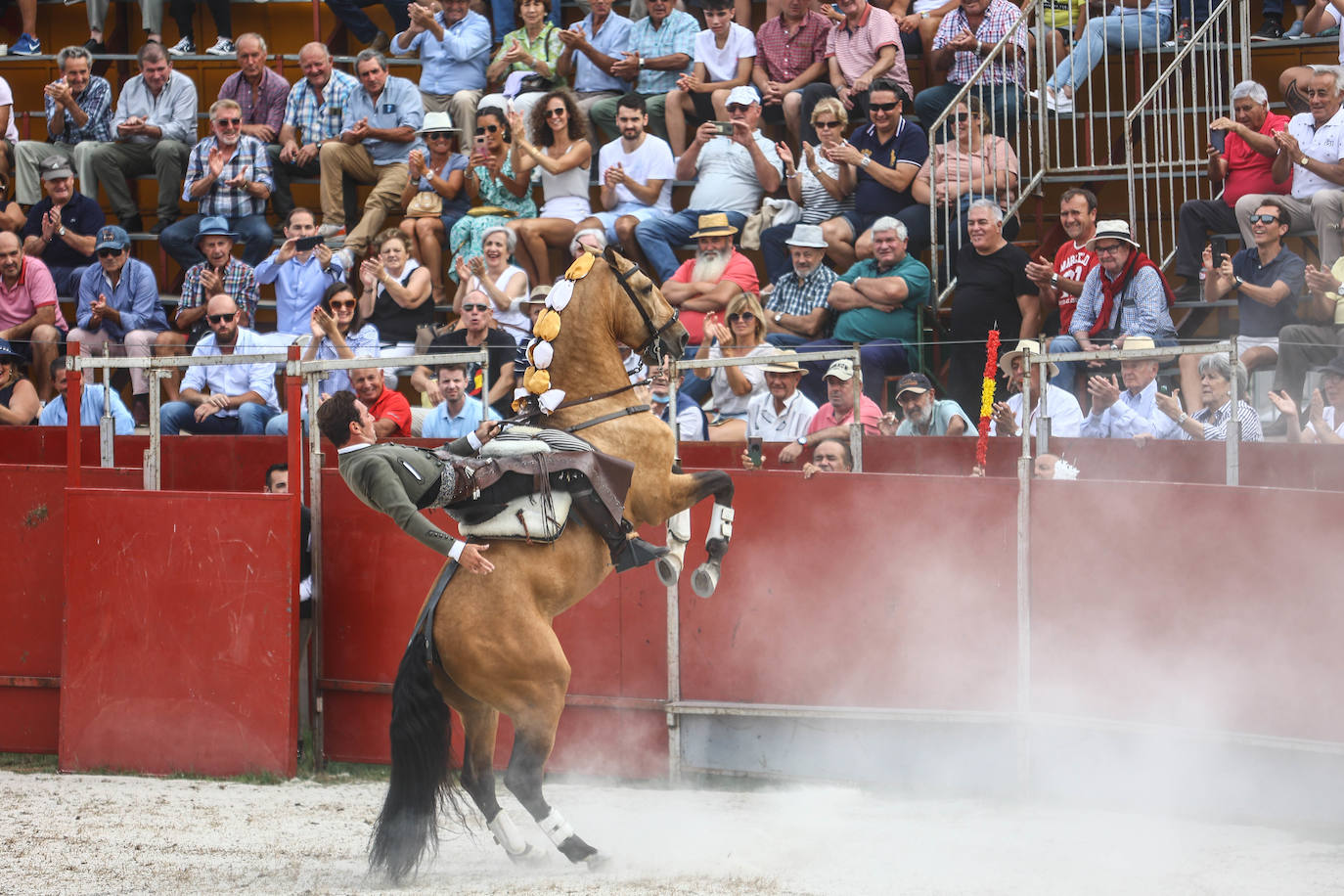 Fotos: Tensión y toros en Benia de Onís