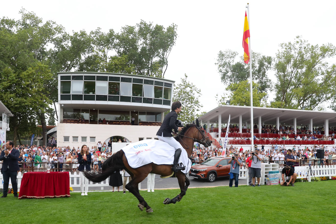 Fotos: El Hípico ya corre por las Mestas