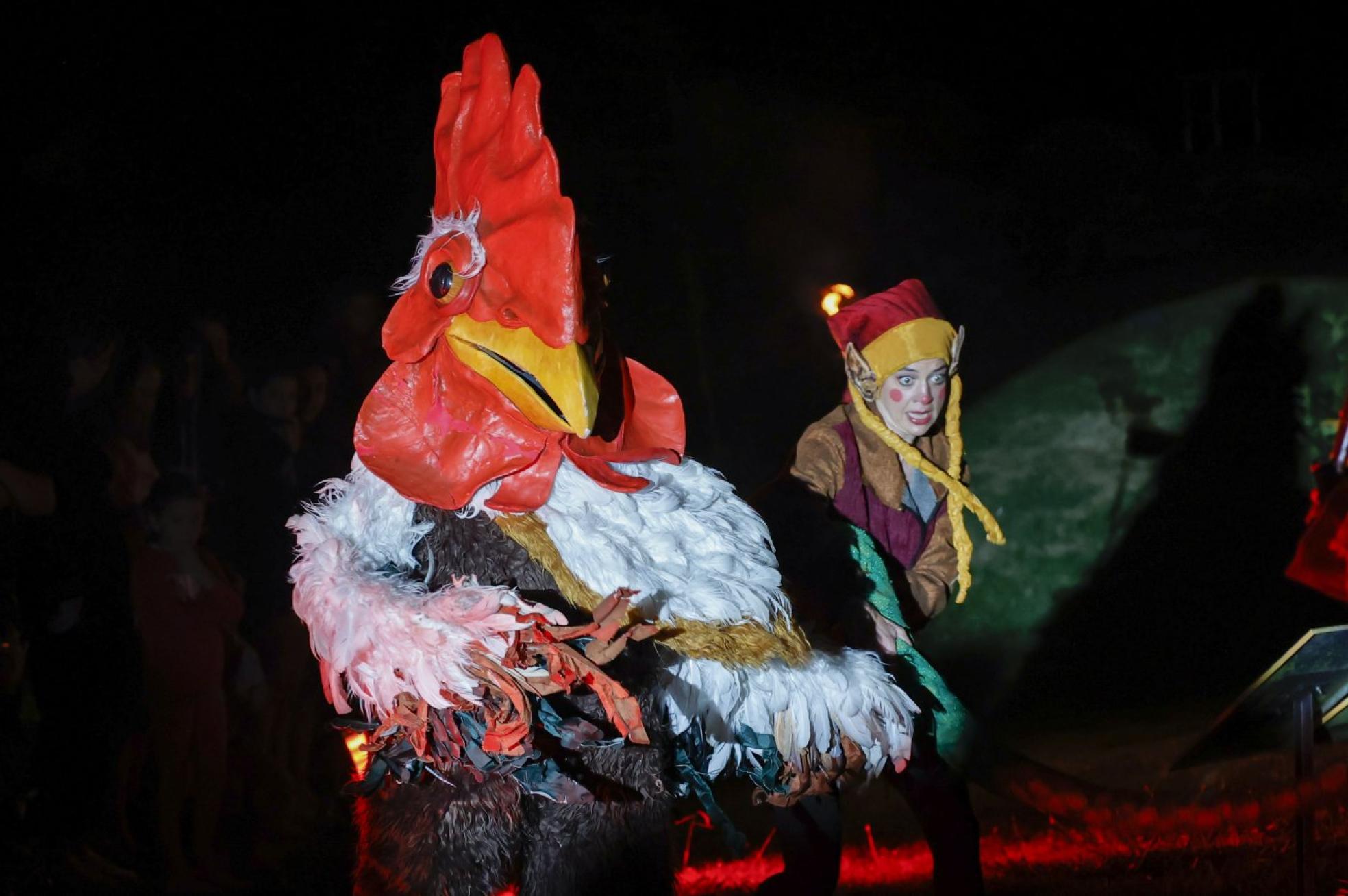 El basilisco se descubrió acompañado de trasguinos y trasnos. 