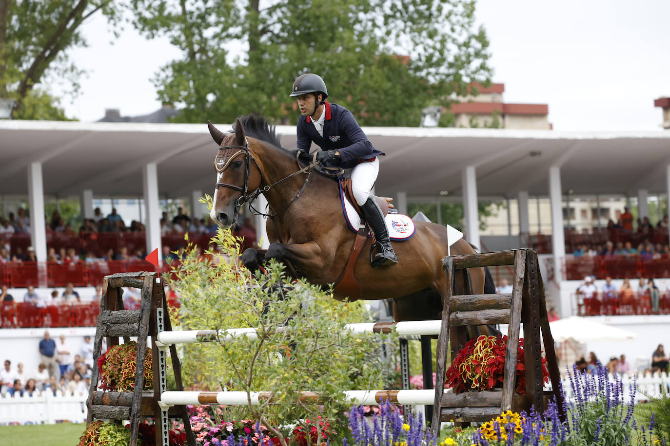 Fotos: Espectáculo a caballo en Las Mestas