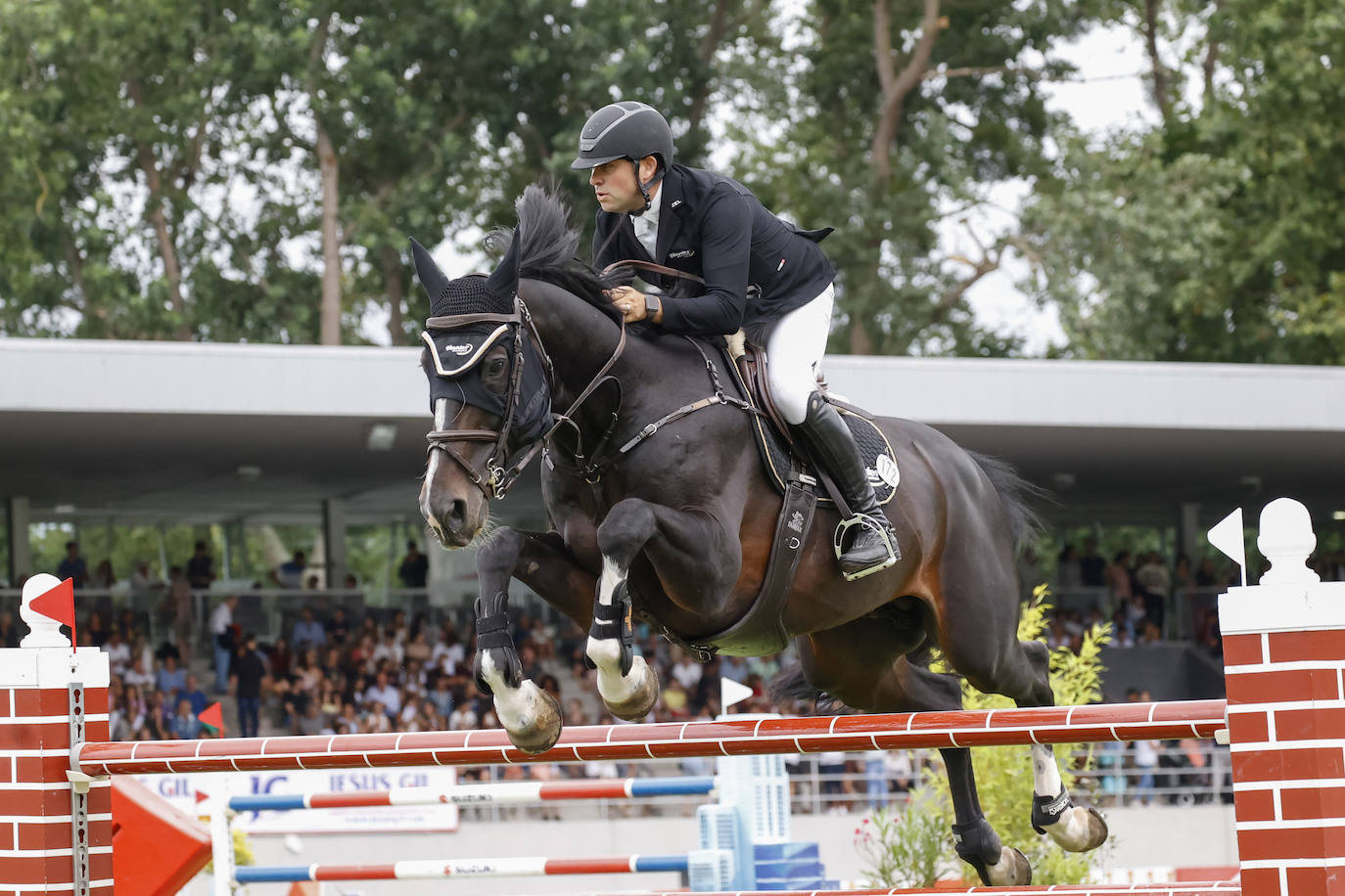 Fotos: Espectáculo a caballo en Las Mestas