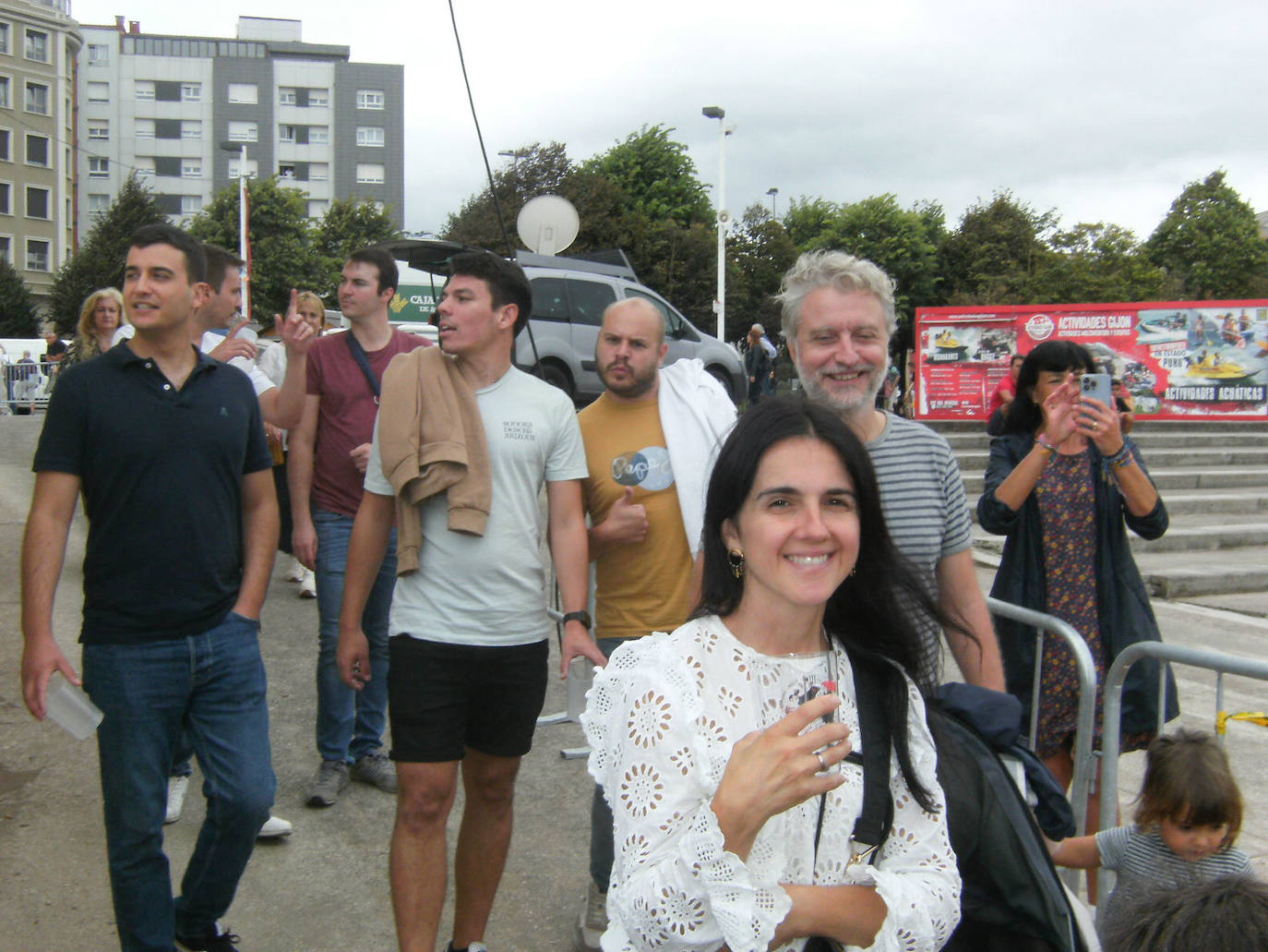 Fotos: ¿Estuviste en el récord mundial de escanciado de sidra de Gijón? ¡Búscate! (2)