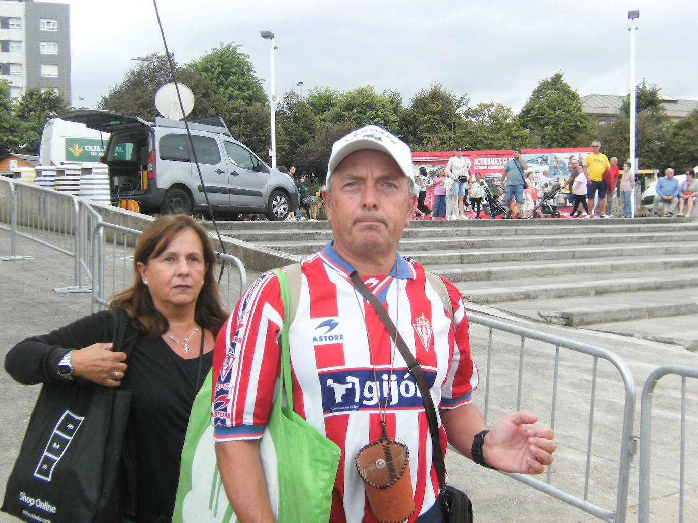 Fotos: ¿Estuviste en el récord mundial de escanciado de sidra de Gijón? ¡Búscate! (2)