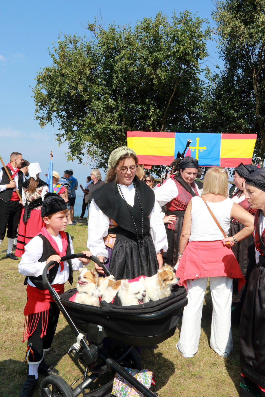 Fotos: Gran broche para las grandes fiestas de Asturias