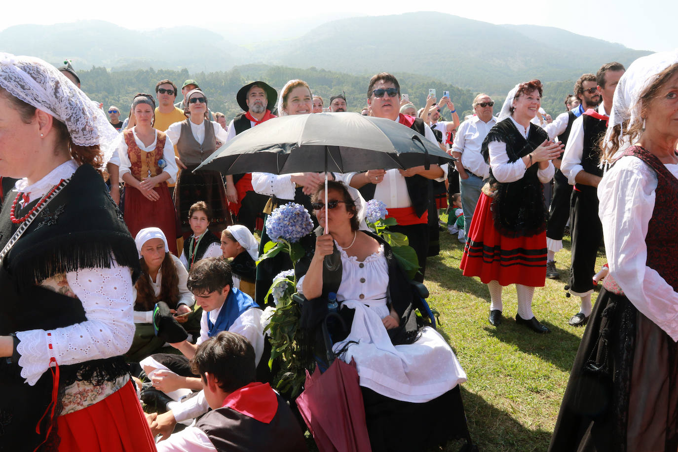 Fotos: Gran broche para las grandes fiestas de Asturias