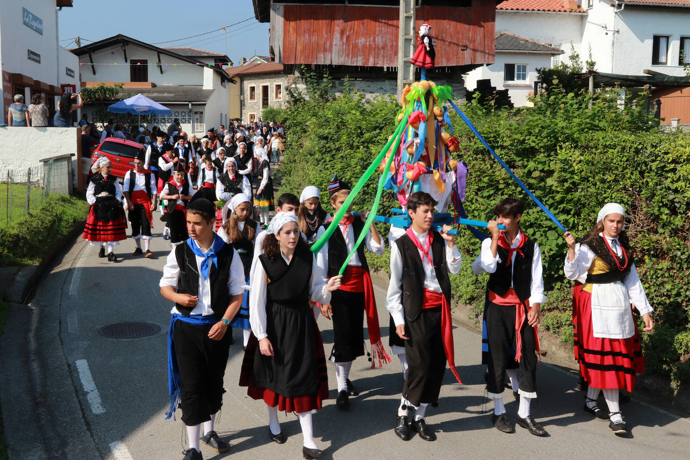 Fotos: Gran broche para las grandes fiestas de Asturias