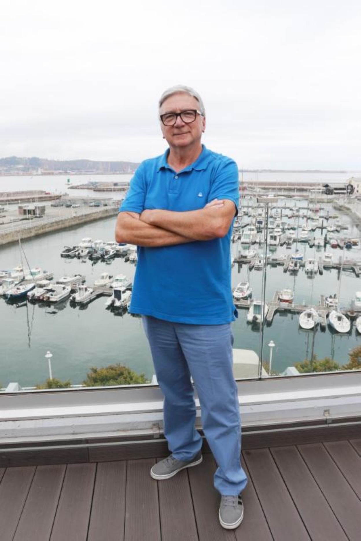 El médico José Fernández, esta semana, en Gijón. 