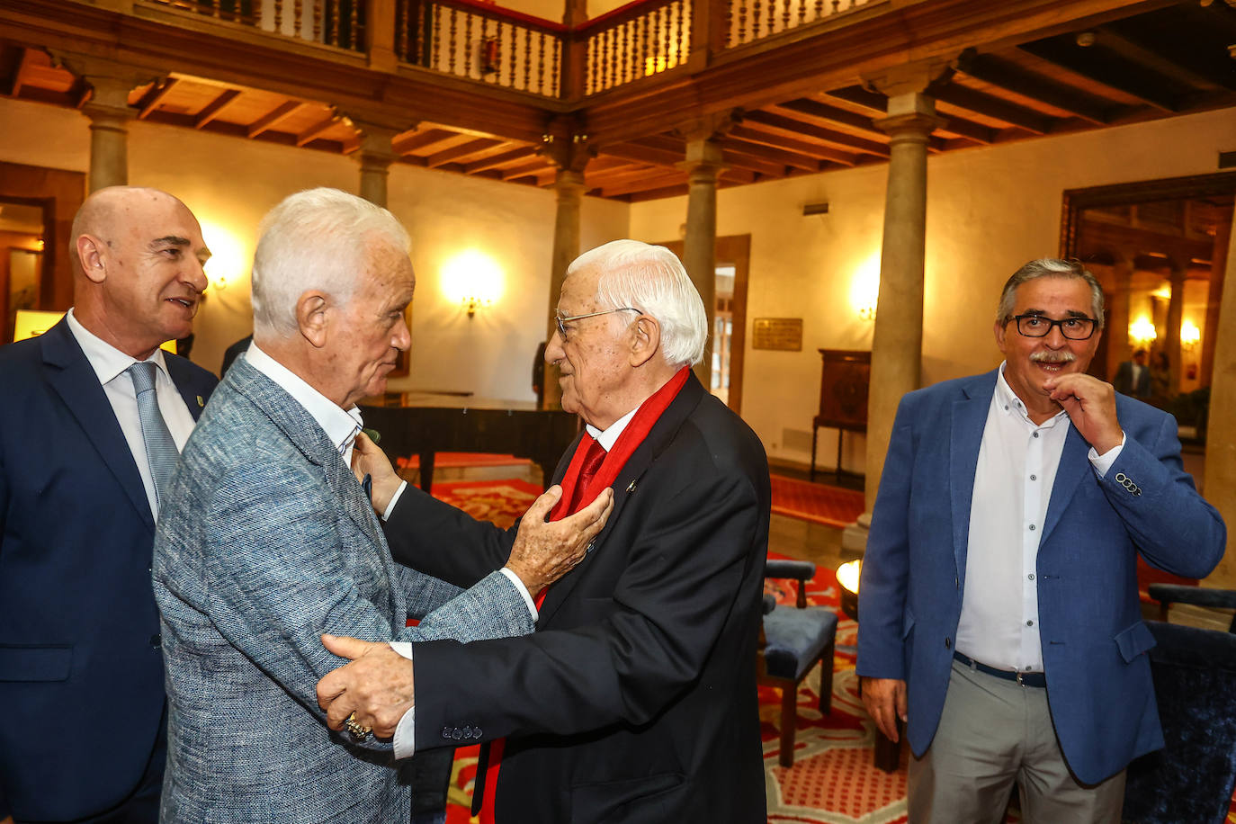 Fotos: El Padre Ángel: «Muchas cosas de las que viví se me quedaron en el corazón»