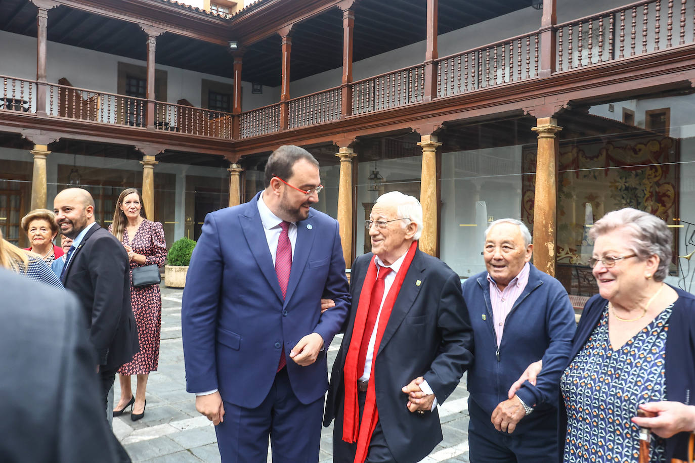 Fotos: El Padre Ángel: «Muchas cosas de las que viví se me quedaron en el corazón»