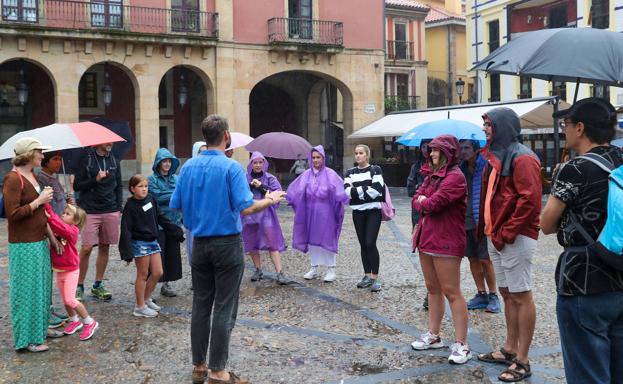 El sector turístico asturiano bate récord de reservas con casi 3 millones en siete meses