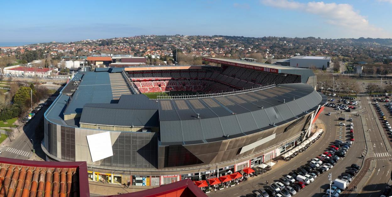 Vista aérea del estadio de El Molinón, que deberá ser reformado si se quiere que sea sede del Mundial de Fútbol 2030. 