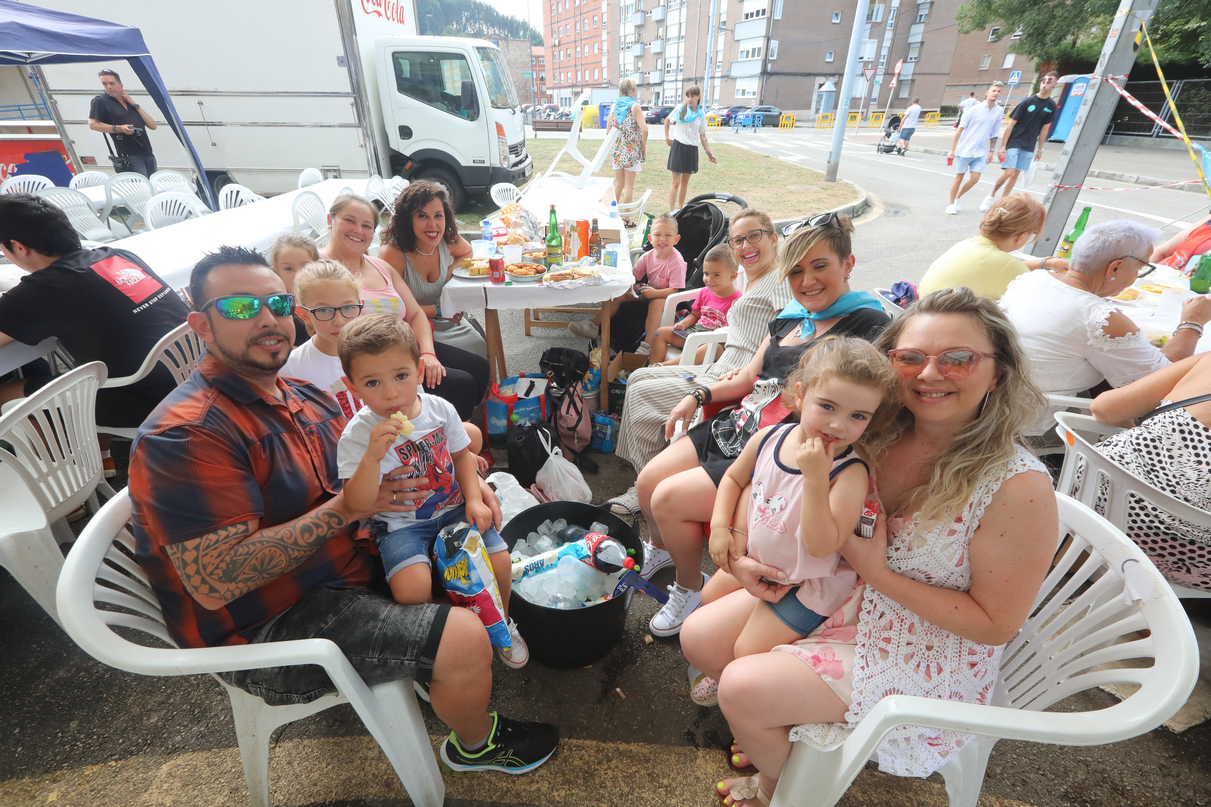 Fotos: Atracón festivo en las calles de Versalles