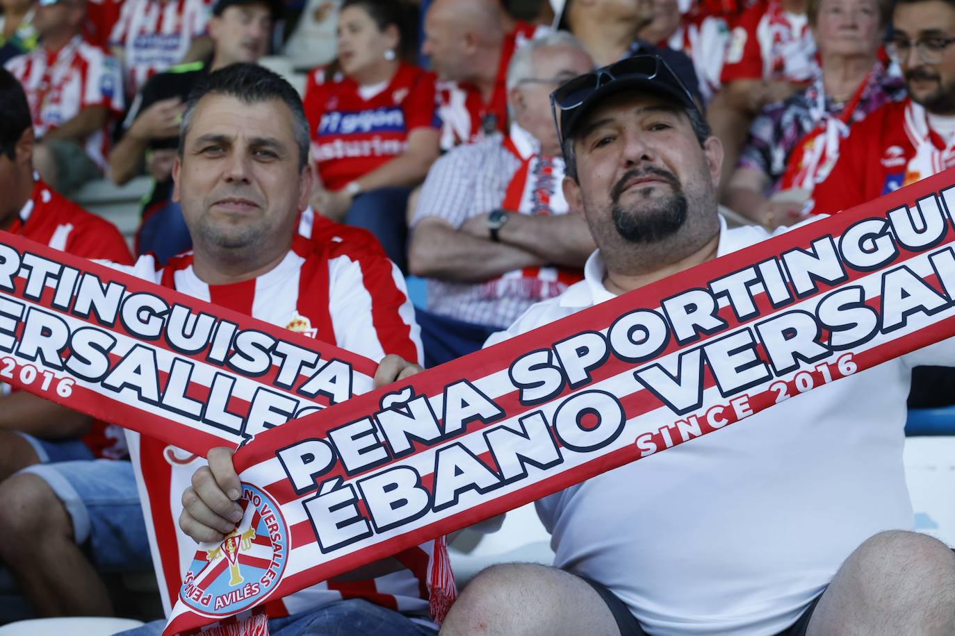 Fotos: ¿Estuviste en la Ponferradina - Sporting? ¡Búscate!