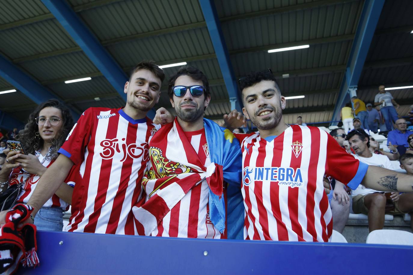 Fotos: ¿Estuviste en la Ponferradina - Sporting? ¡Búscate!