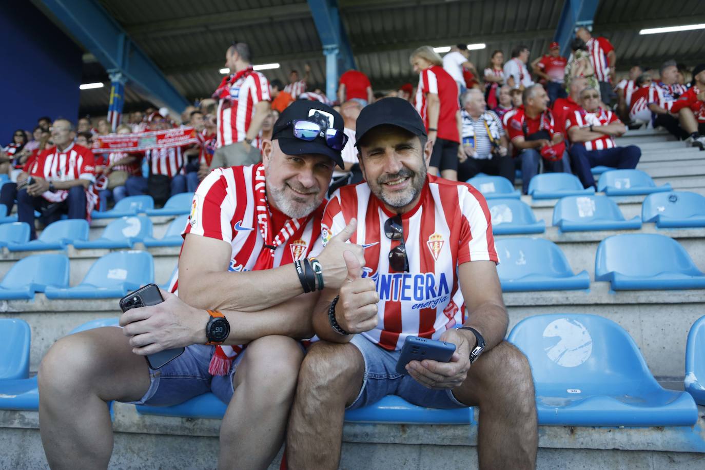 Fotos: ¿Estuviste en la Ponferradina - Sporting? ¡Búscate!