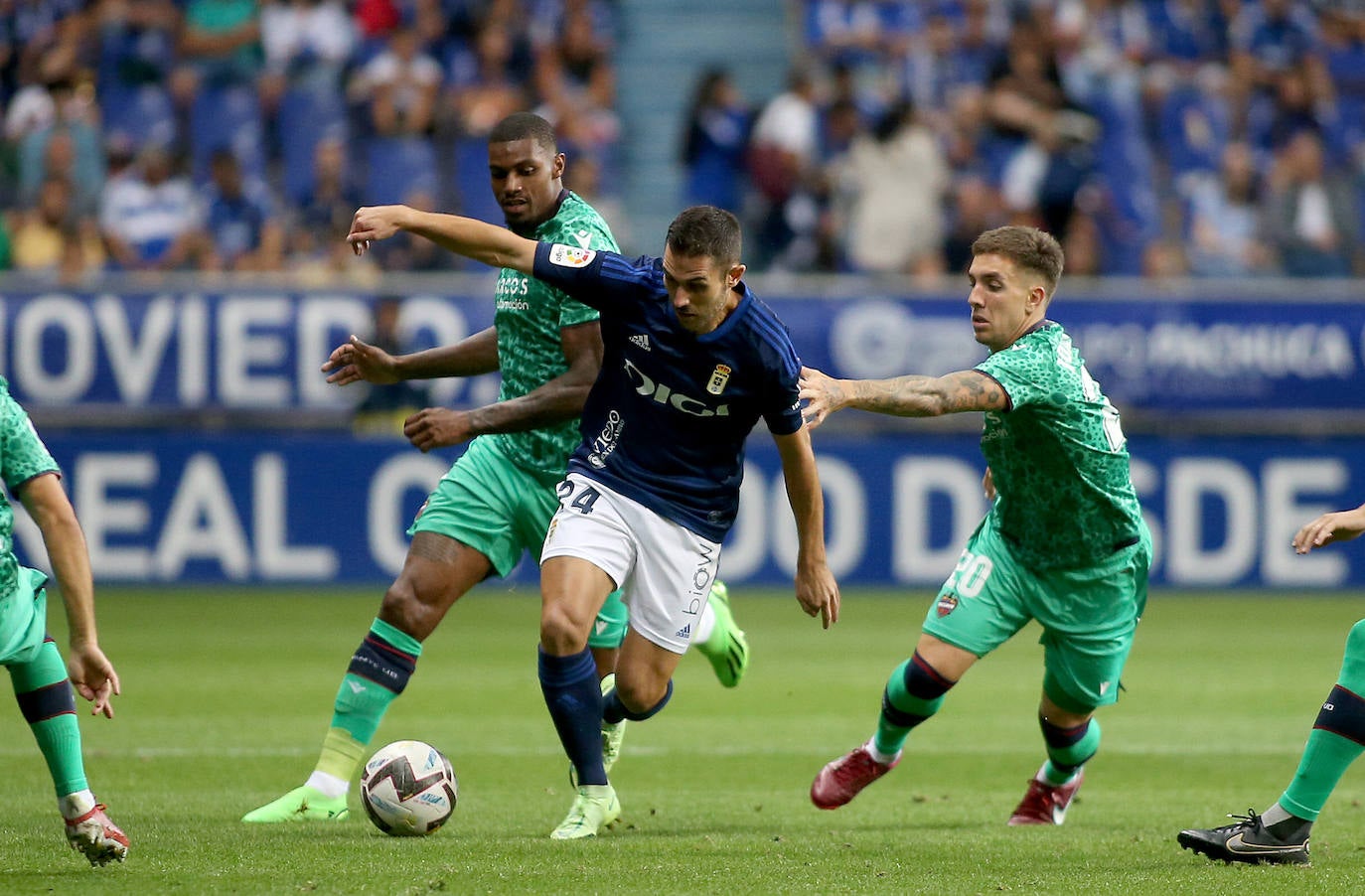 Fotos: Las mejores jugadas del Oviedo - Levante