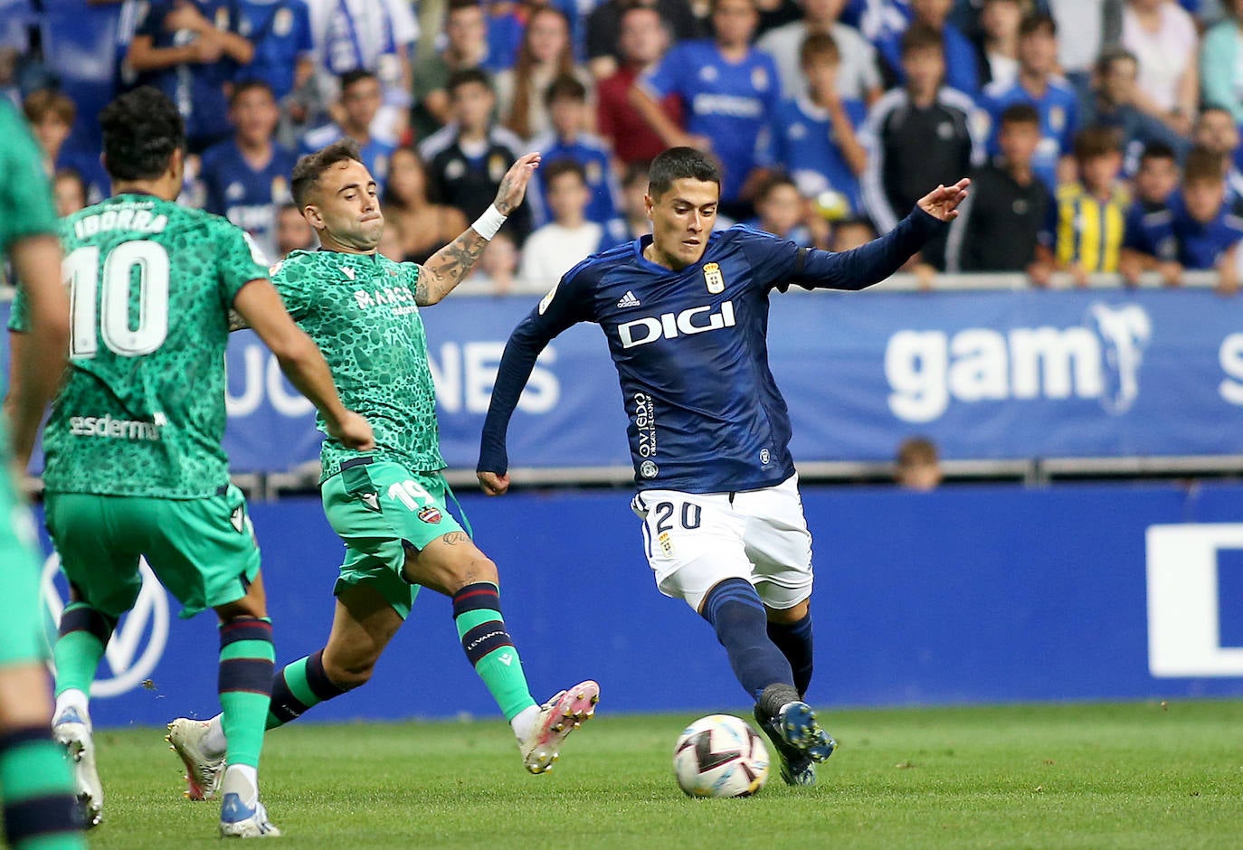 Fotos: Las mejores jugadas del Oviedo - Levante