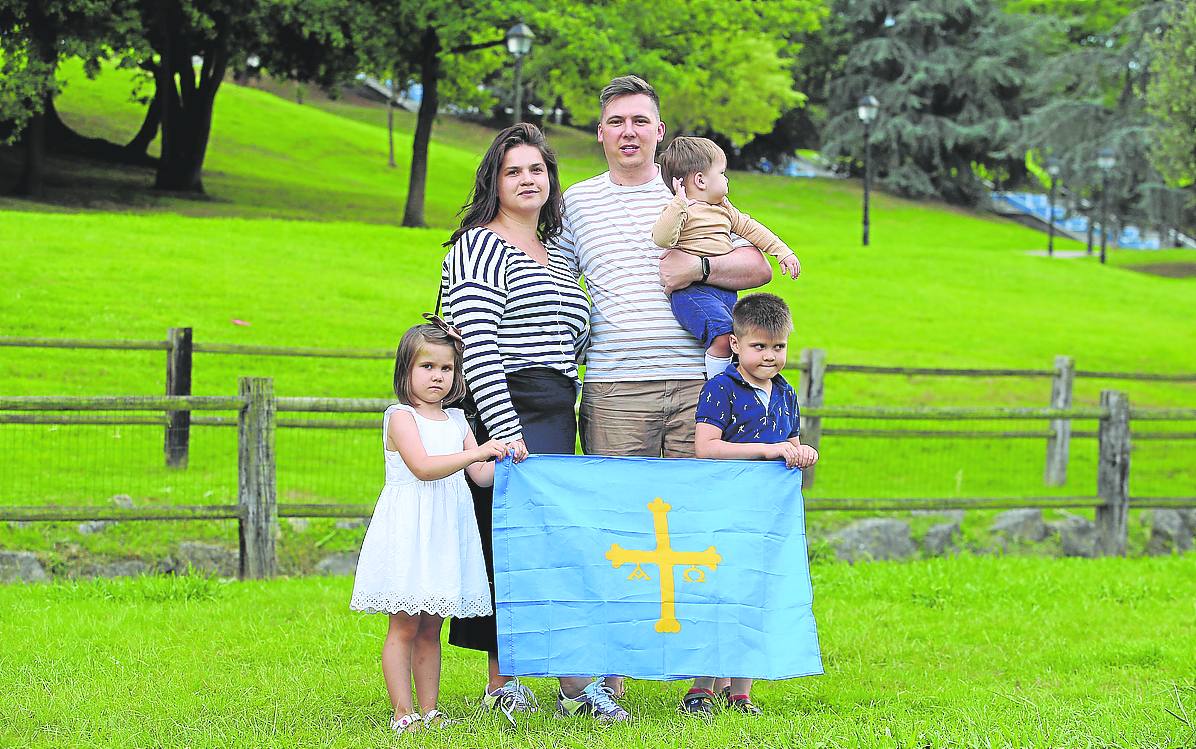 Anna Pleskach. Ucraniana, refugiada en Asturias con su familia por la guerra en su país «Nos hemos sentido muy arropados por la comunidad asturiana»