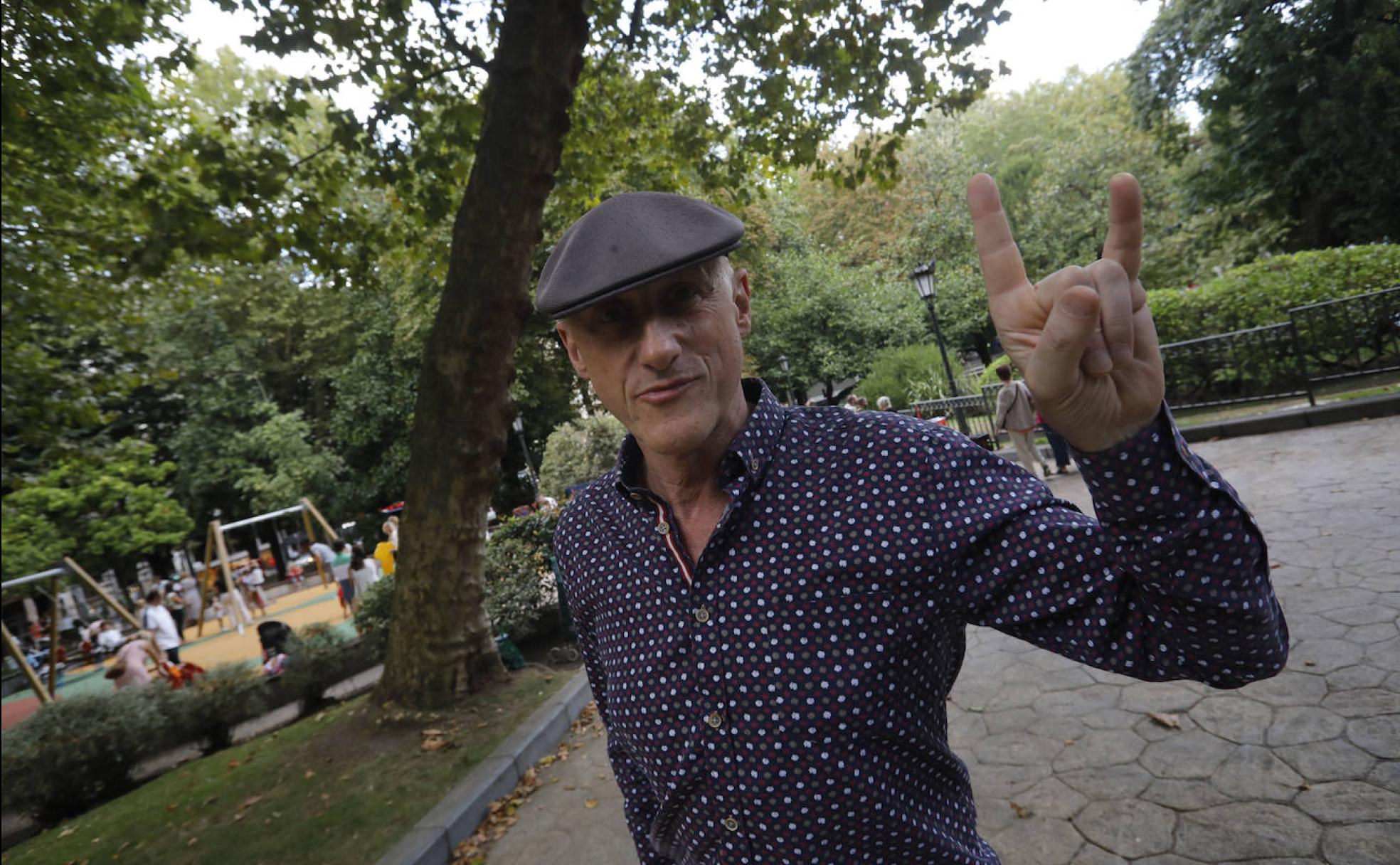 Concierto. Jorge Martínez, líder de Ilegales, en el Campo. 