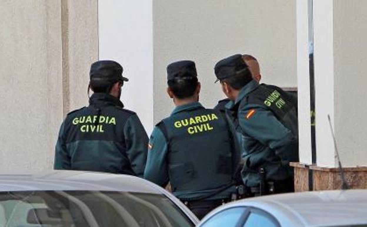 Imagen de archivo de agentes de la Guardia Civil.