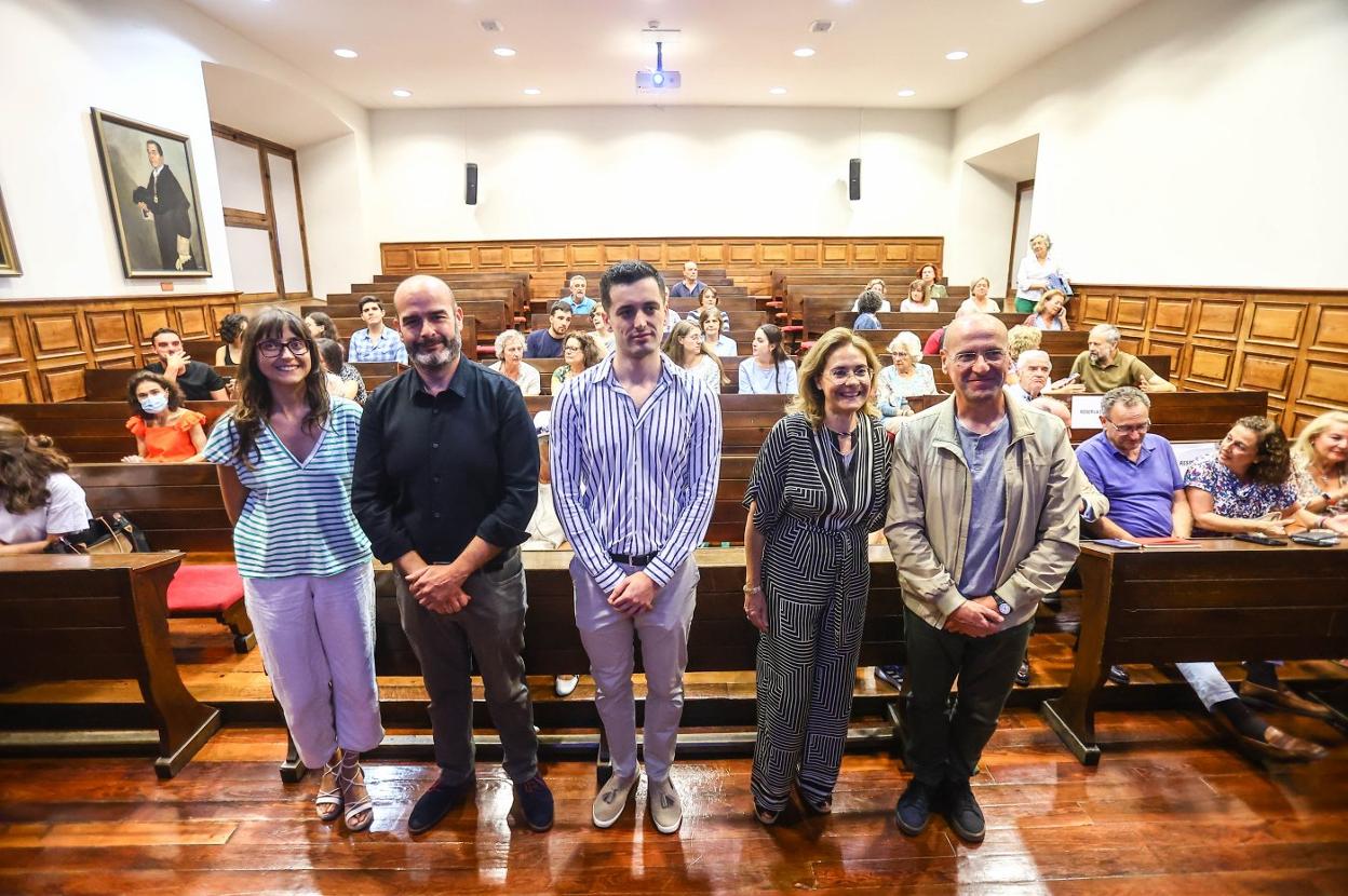 'La dama del alba' llega al edificio histórico de Oviedo