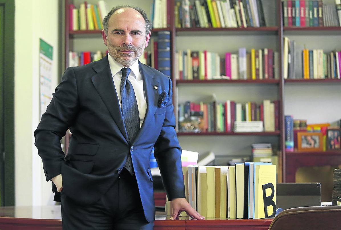 Universidad de Oviedo: El rector considera un «inadmisible chantaje» que el desarrollo del campus de El Cristo se vea condicionado por Canteli