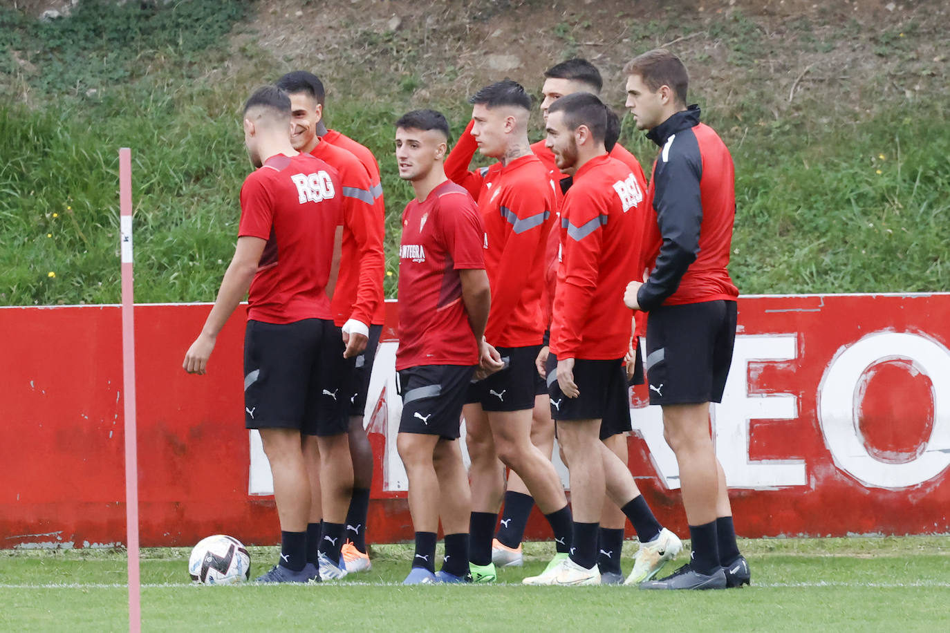 Fotos: Entrenamiento del Sporting (16-09-22)