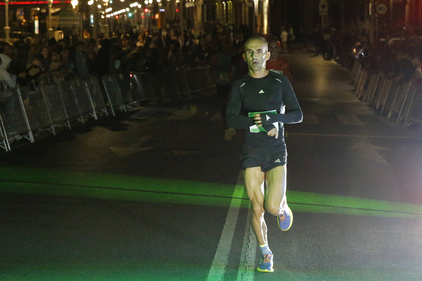 Fotos: ¿Estuviste en la EdP Carrera Nocturna Gijon 10K? ¡Búscate!