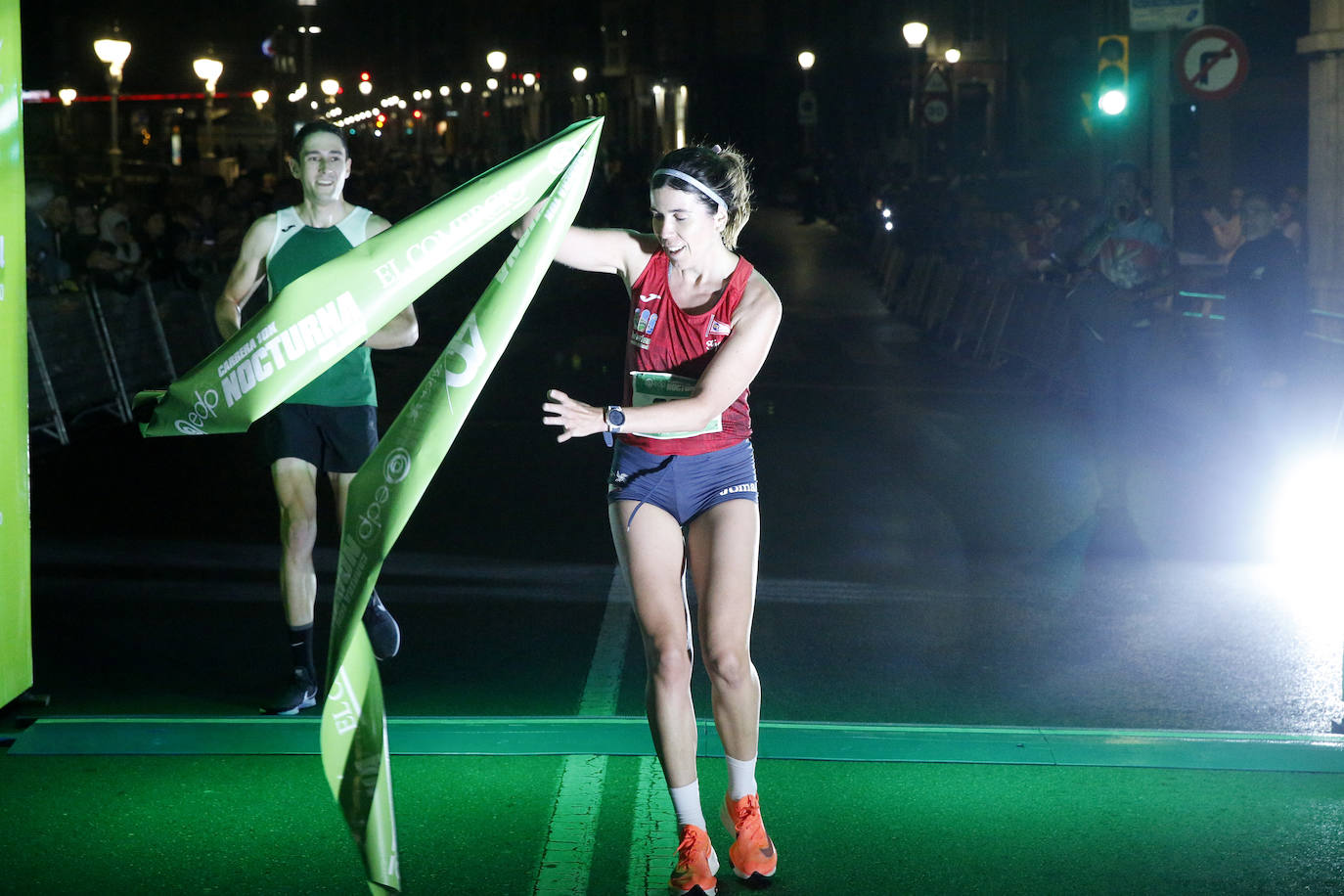 Fotos: ¿Estuviste en la EdP Carrera Nocturna Gijon 10K? ¡Búscate!