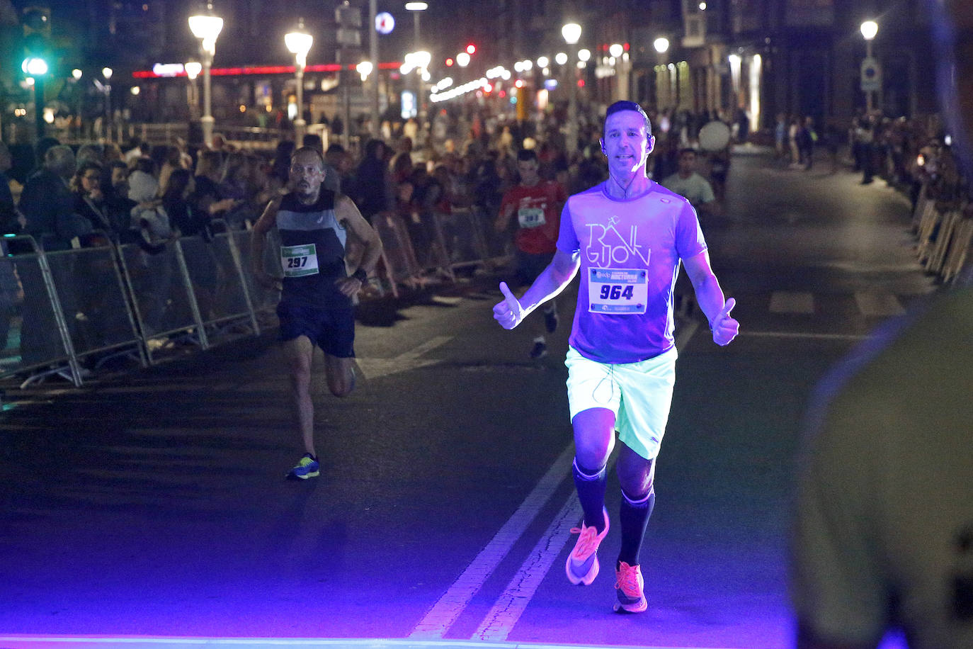 Fotos: ¿Estuviste en la EdP Carrera Nocturna Gijon 10K? ¡Búscate!