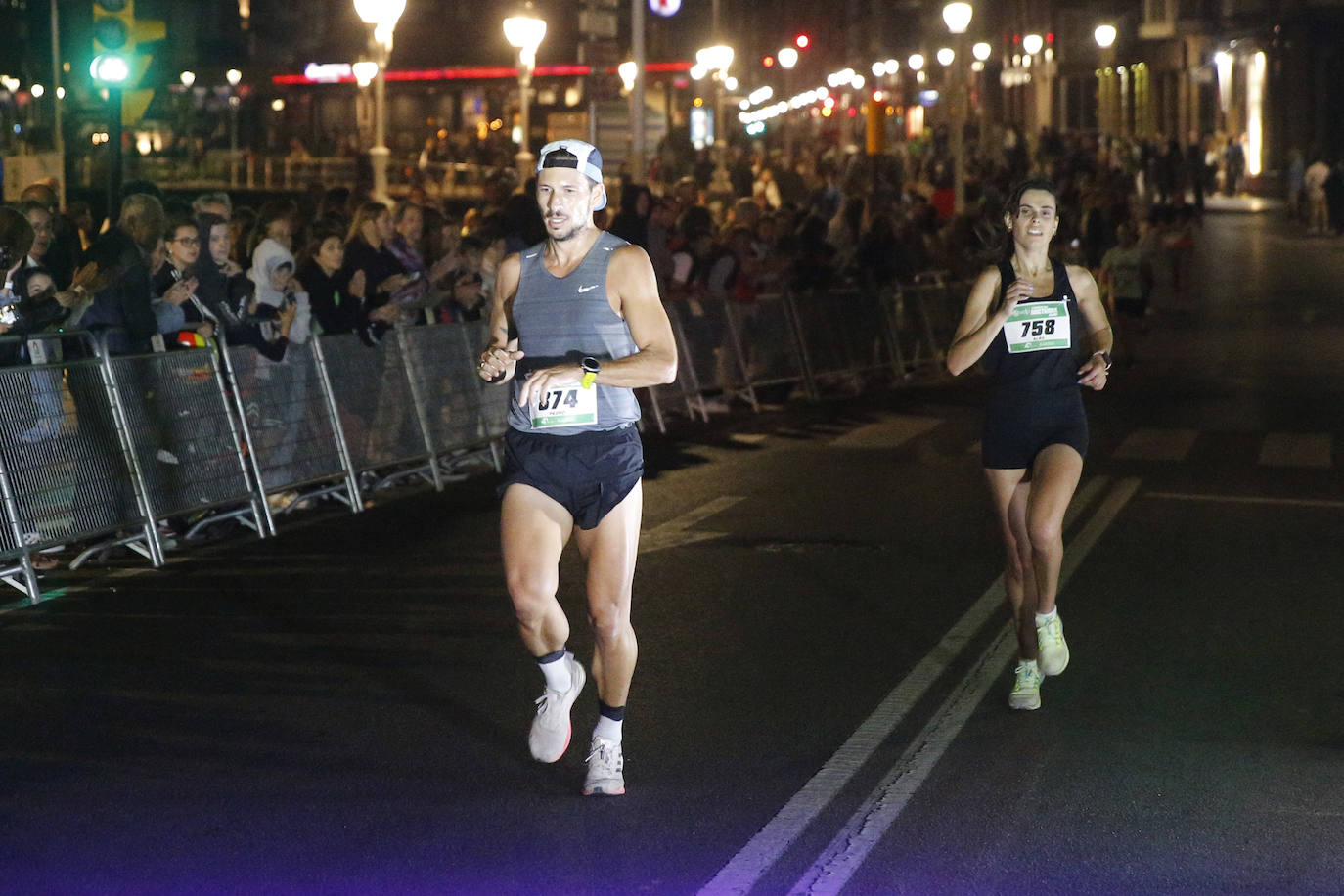 Fotos: ¿Estuviste en la EdP Carrera Nocturna Gijon 10K? ¡Búscate!