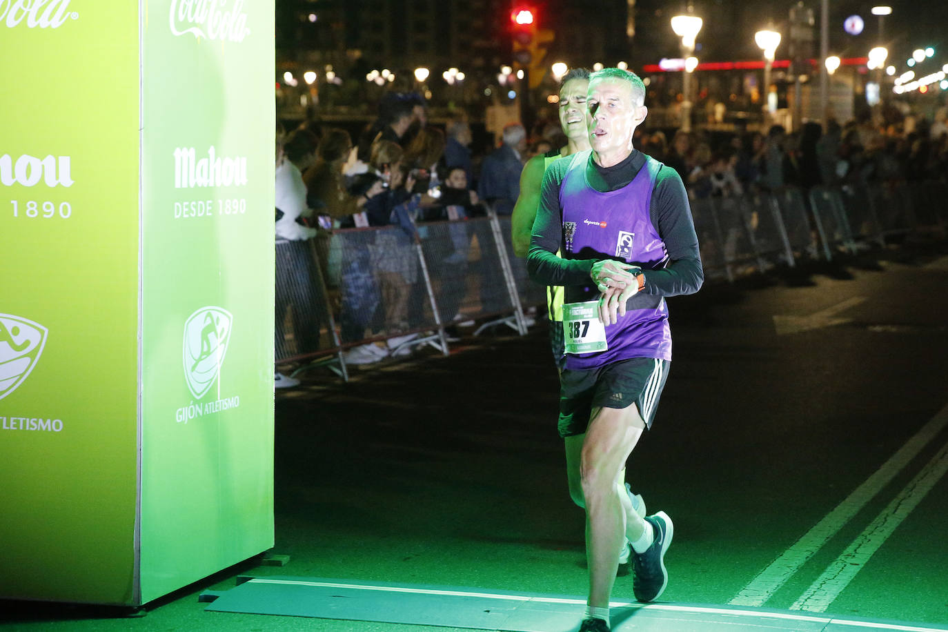 Fotos: ¿Estuviste en la EdP Carrera Nocturna Gijon 10K? ¡Búscate!