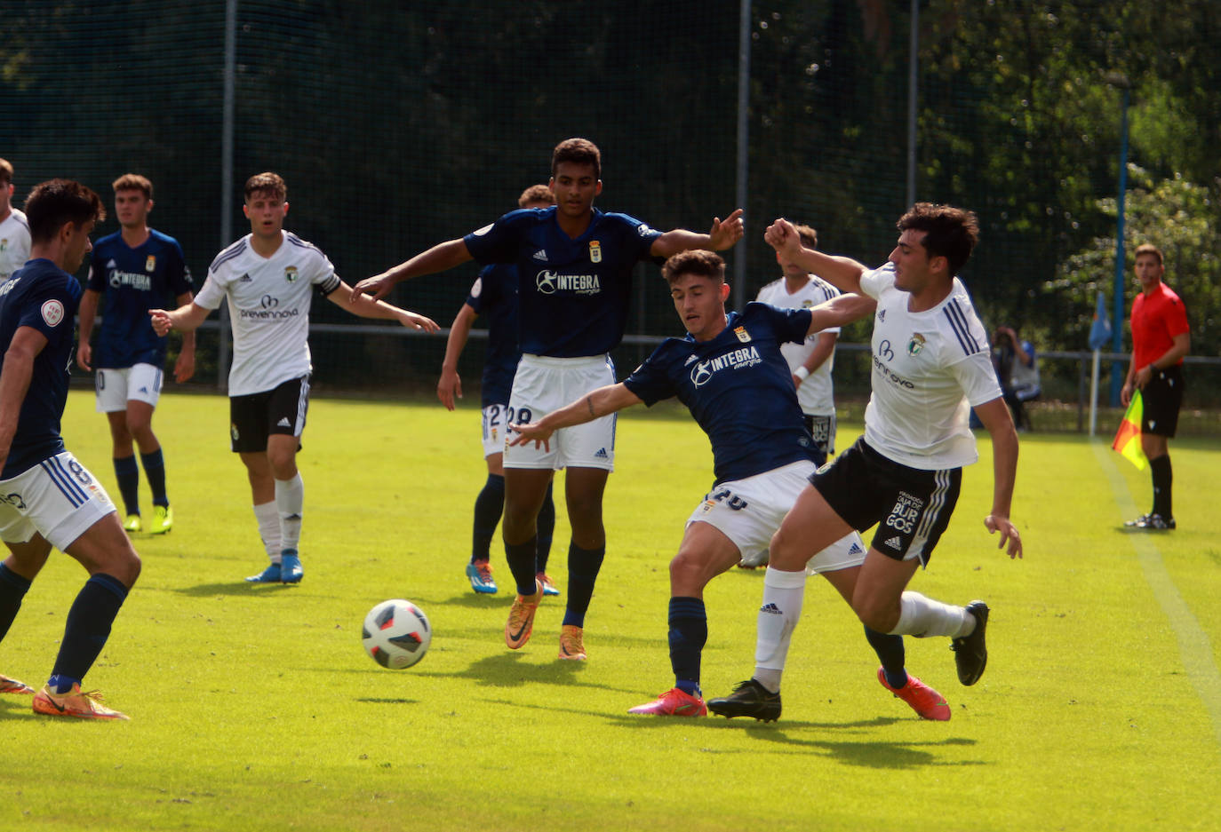 Fotos: Las mejores jugadas del Vetusta - Burgos