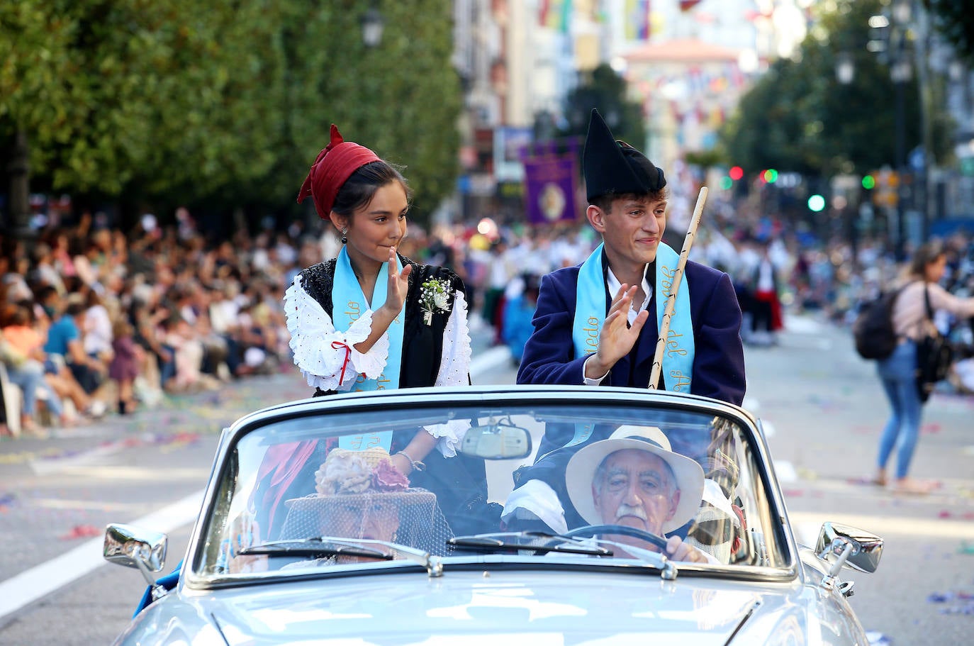 Fotos: Todas las imágenes del desfile del Día de América en Oviedo