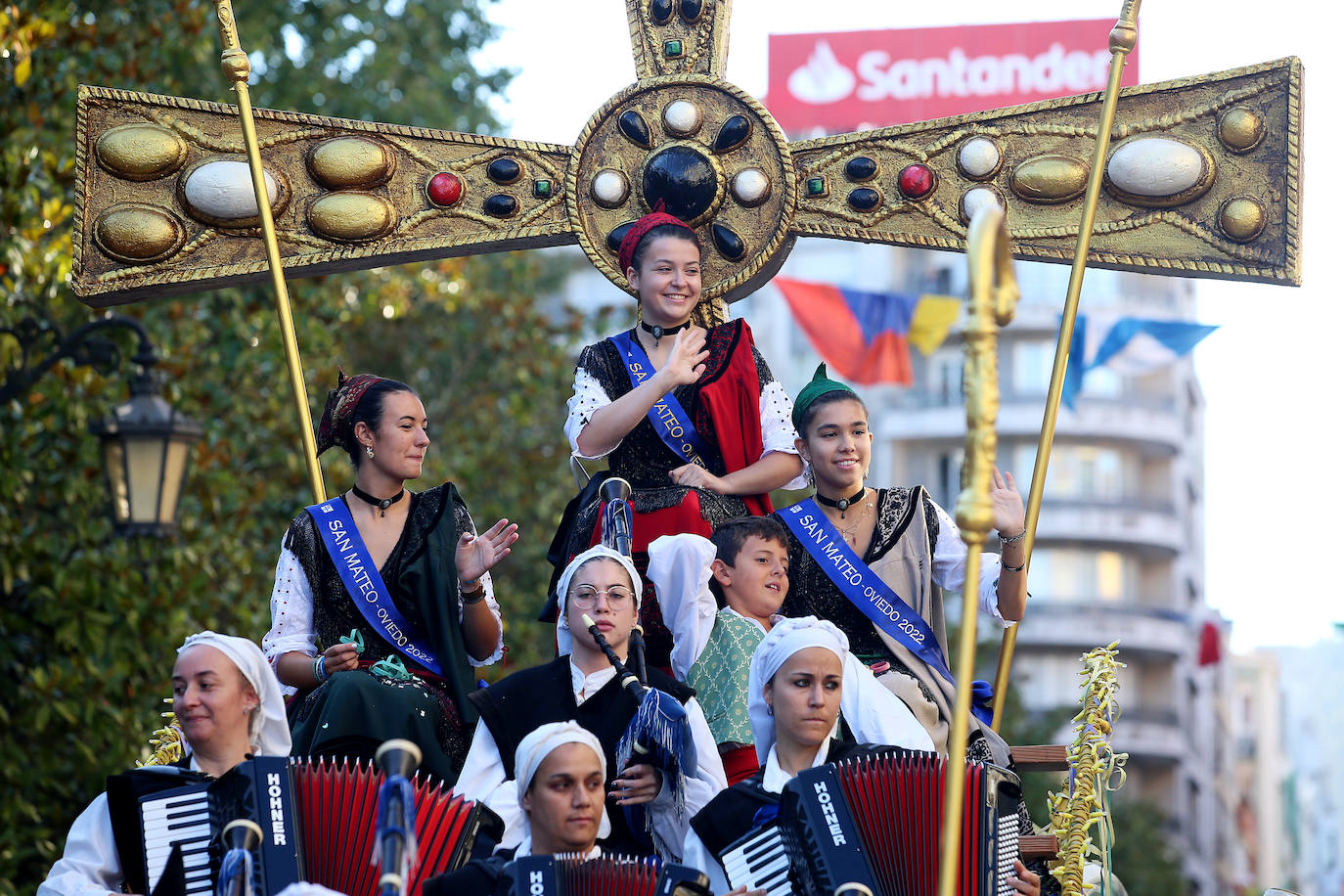 Fotos: Todas las imágenes del desfile del Día de América en Oviedo