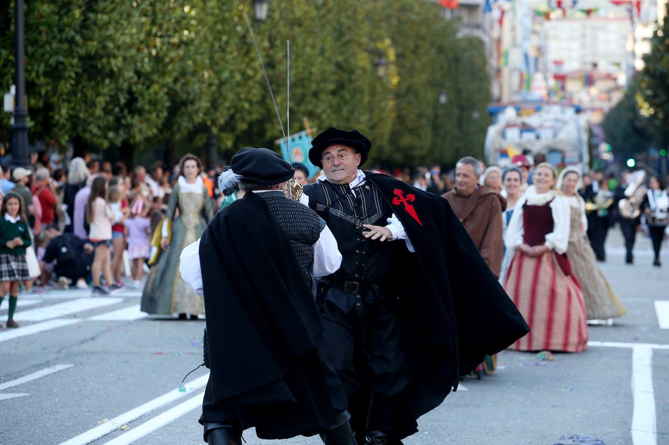 Fotos: Todas las imágenes del desfile del Día de América en Oviedo