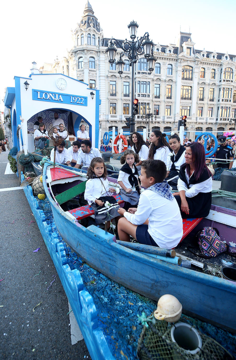 Fotos: Todas las imágenes del desfile del Día de América en Oviedo