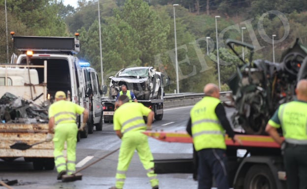 Fotos: Grave accidente en la A-66 a la altura de Soto de Ribera