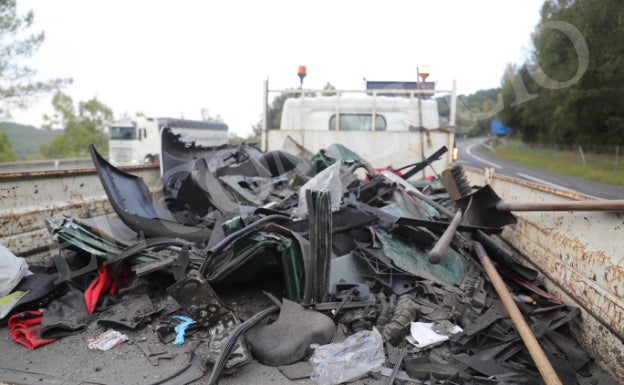 Fotos: Grave accidente en la A-66 a la altura de Soto de Ribera