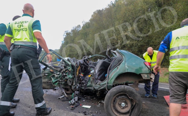 Fotos: Grave accidente en la A-66 a la altura de Soto de Ribera