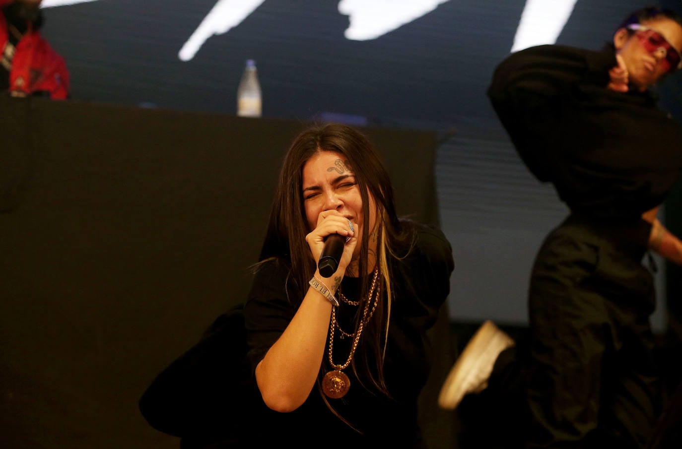 Fotos: Una última noche de conciertos para todos los estilos en Oviedo