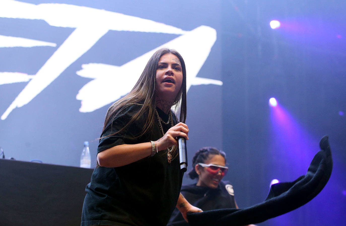 Fotos: Una última noche de conciertos para todos los estilos en Oviedo