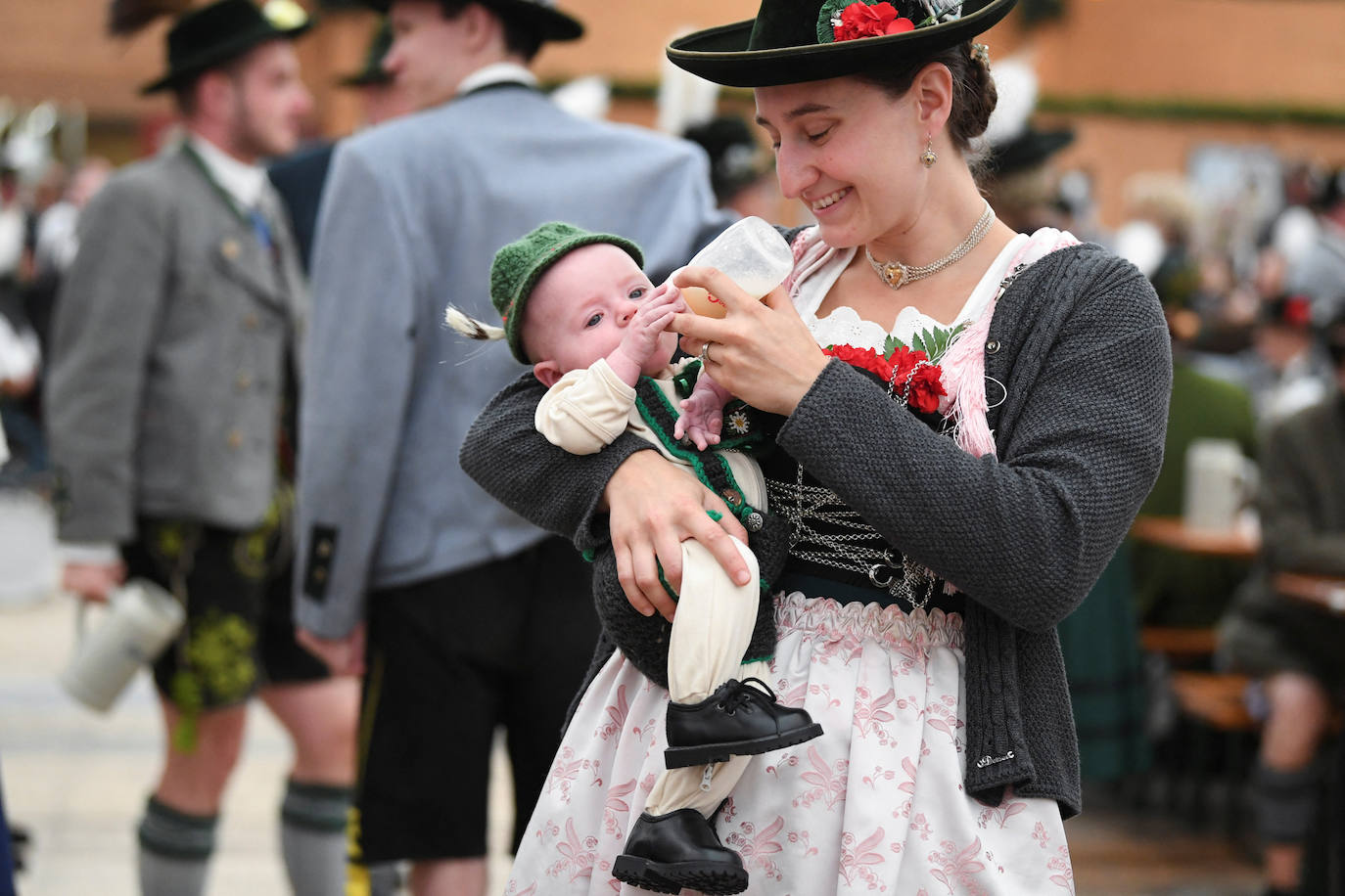 Fotos: Tradición alemana a golpe de cerveza