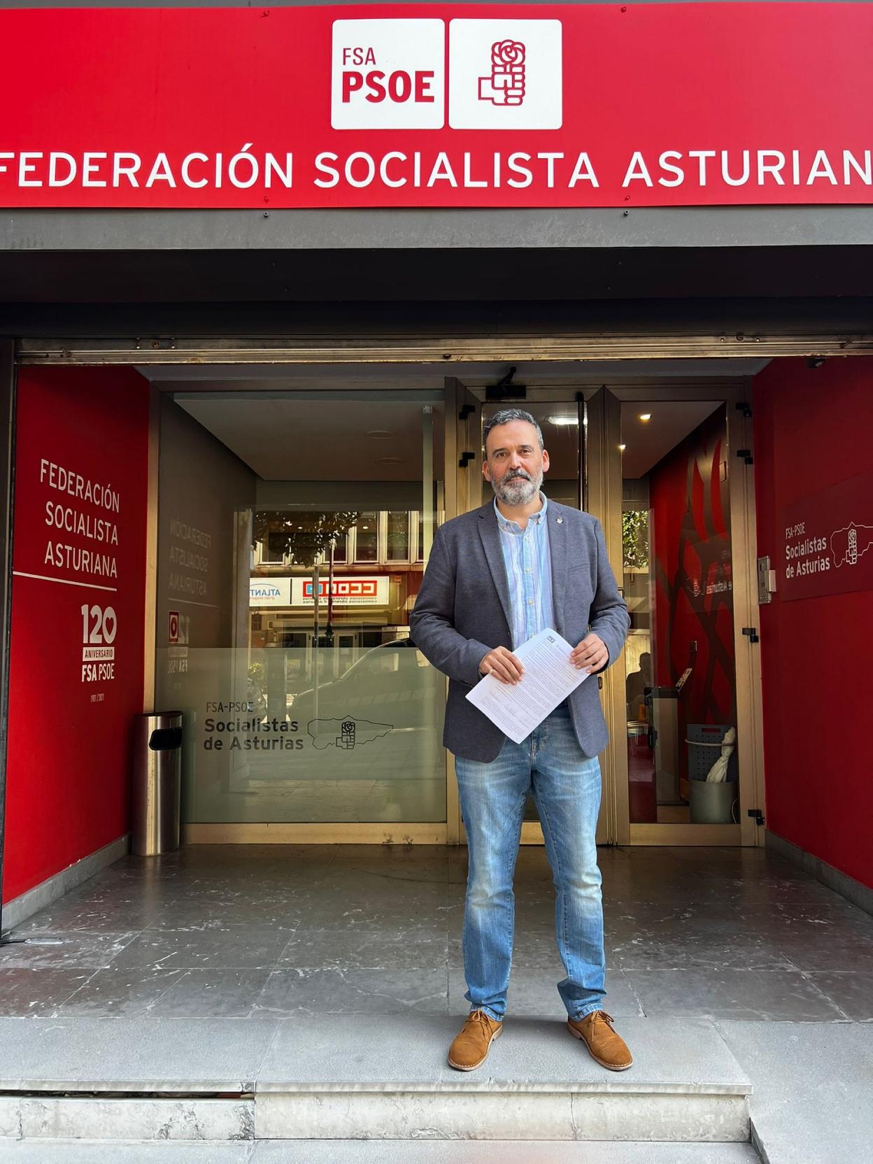 La candidatura de Ricardo Fernández intensifica la disputa para liderar el PSOE de Oviedo